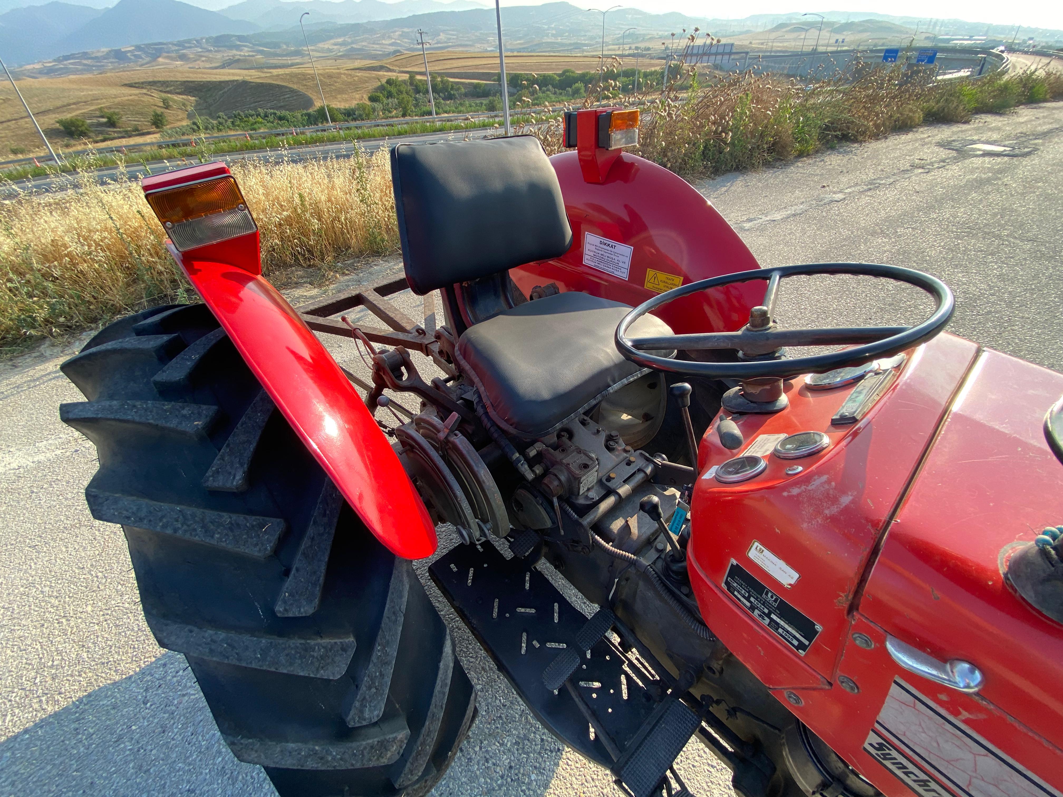 1996 240 Massey Motor